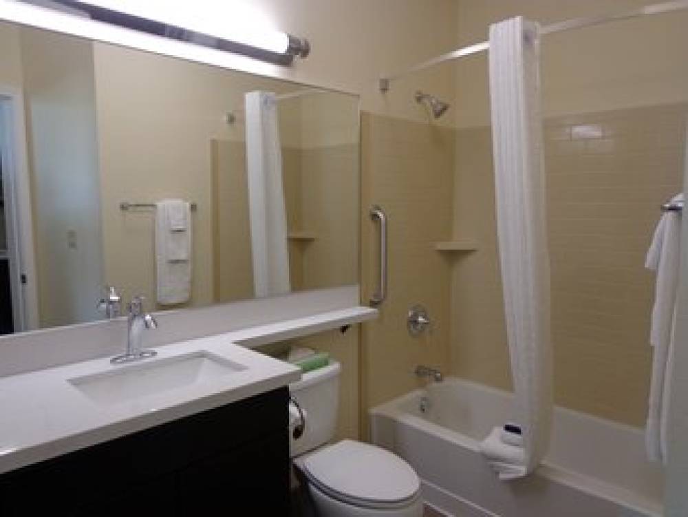 Candlewood Suites ODESSA 7