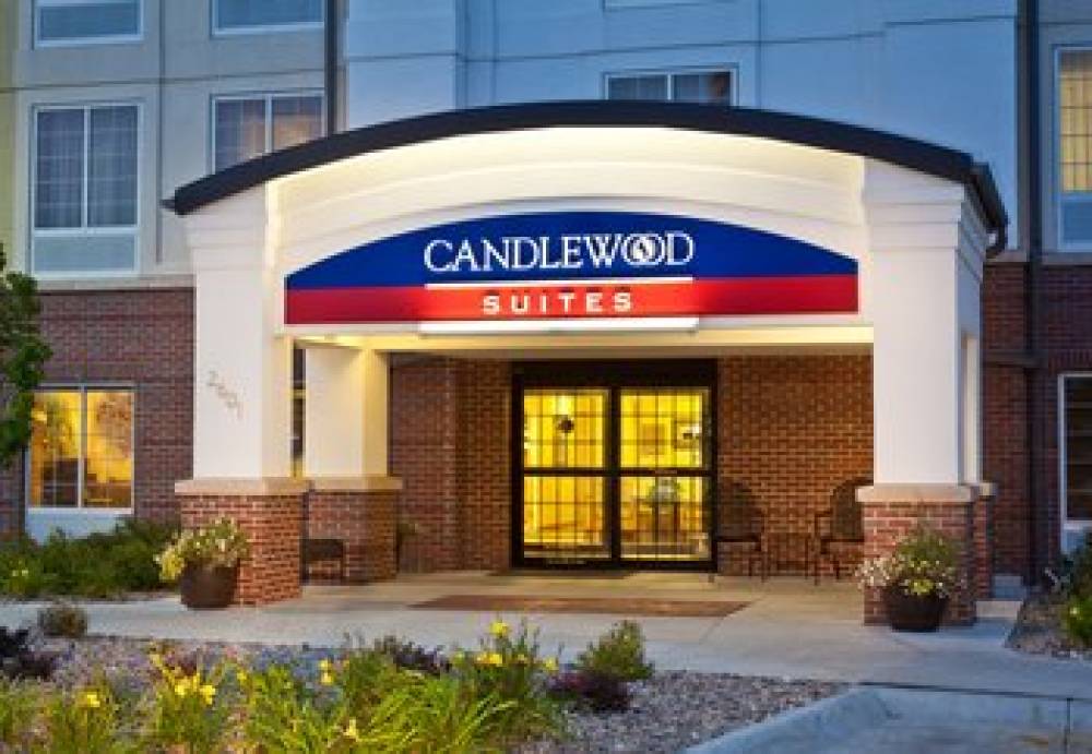 Candlewood Suites OMAHA AIRPORT 6