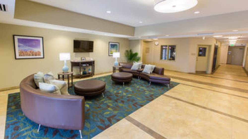 Candlewood Suites OVERLAND PARK - W 135TH ST. 9