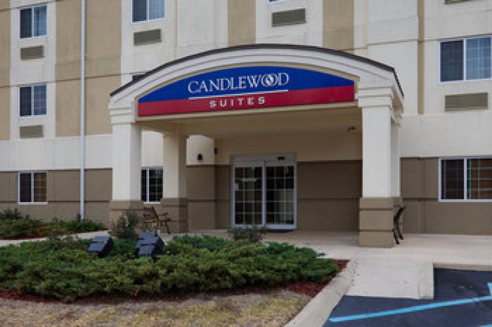 Candlewood Suites PEARL 1