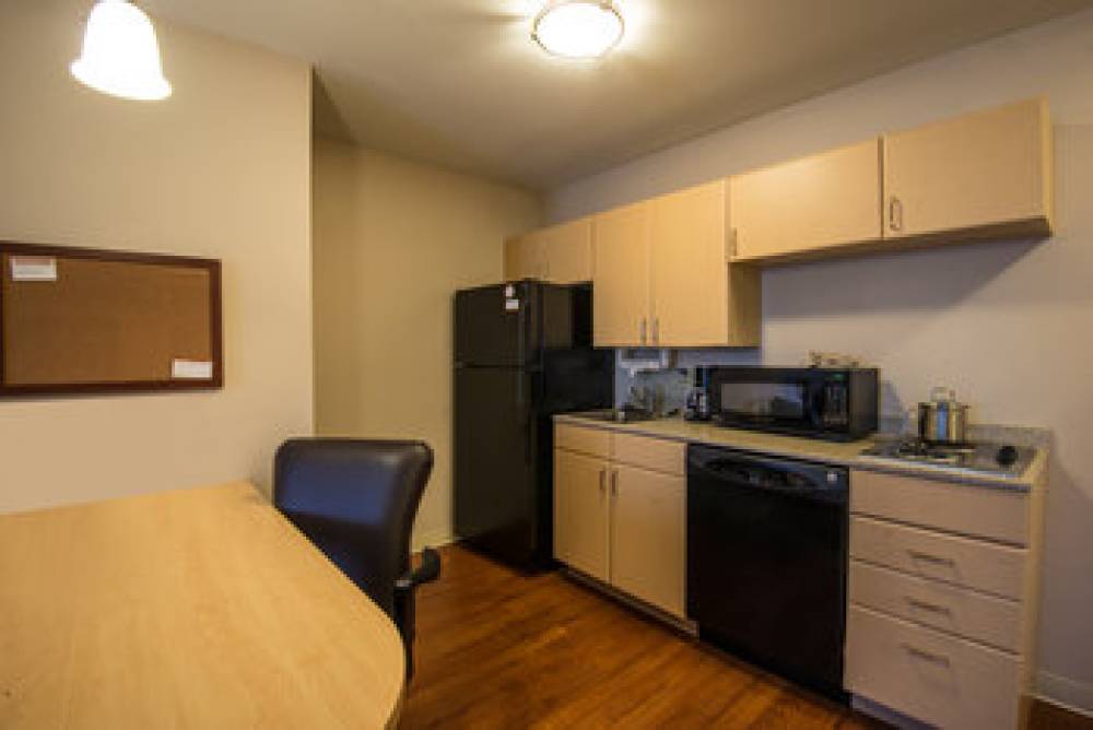 Candlewood Suites SHERIDAN 5