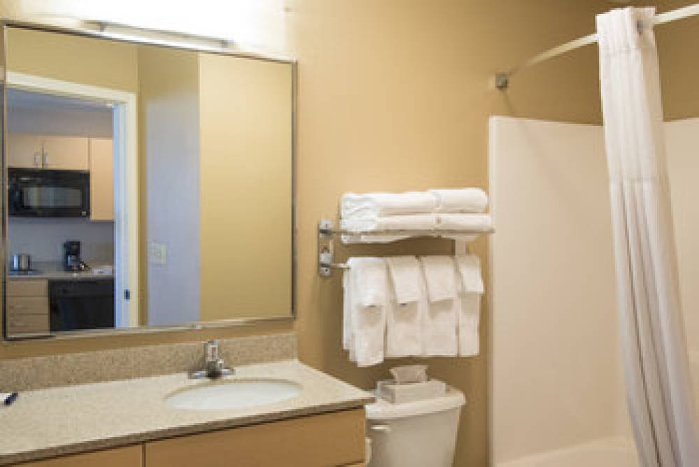 Candlewood Suites SHERIDAN 9