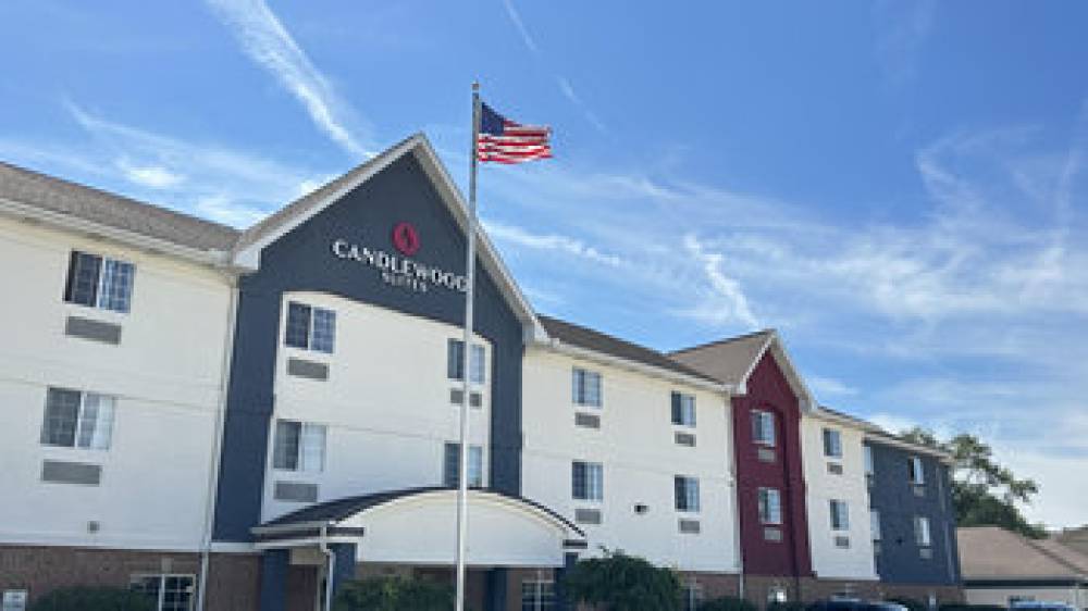 Candlewood Suites SOUTH BEND AIRPORT 1