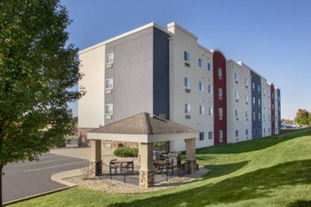 Candlewood Suites SPRINGFIELD 9