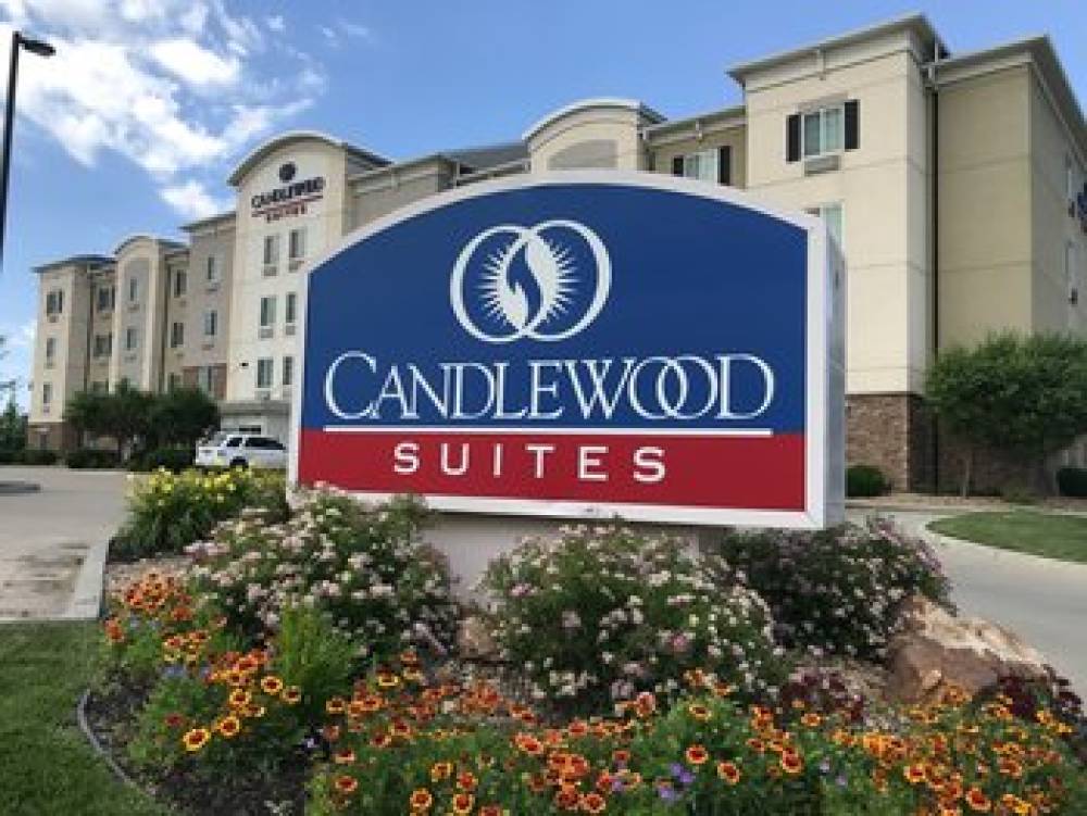 Candlewood Suites ST. JOSEPH 1