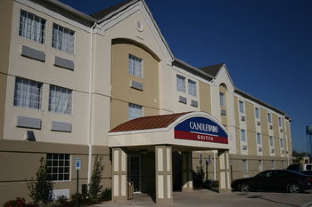 CANDLEWOOD SUITES SULPHUR 1