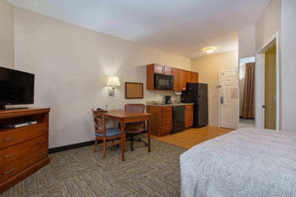 Candlewood Suites TUSCALOOSA 6