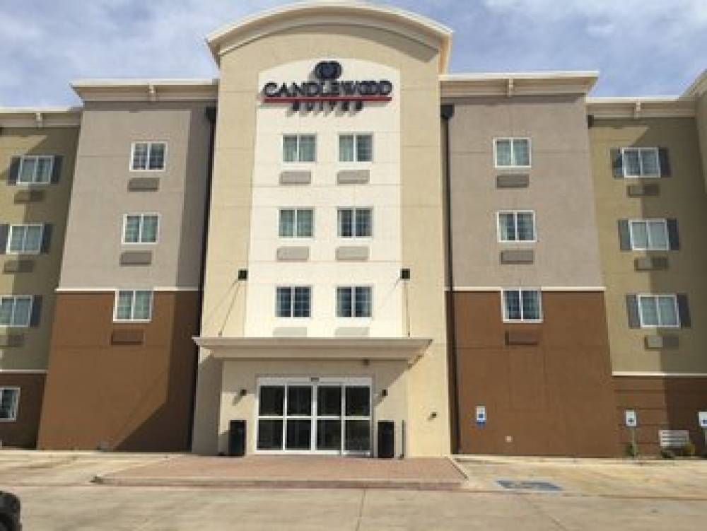 CANDLEWOOD SUITES WOODWARD 1