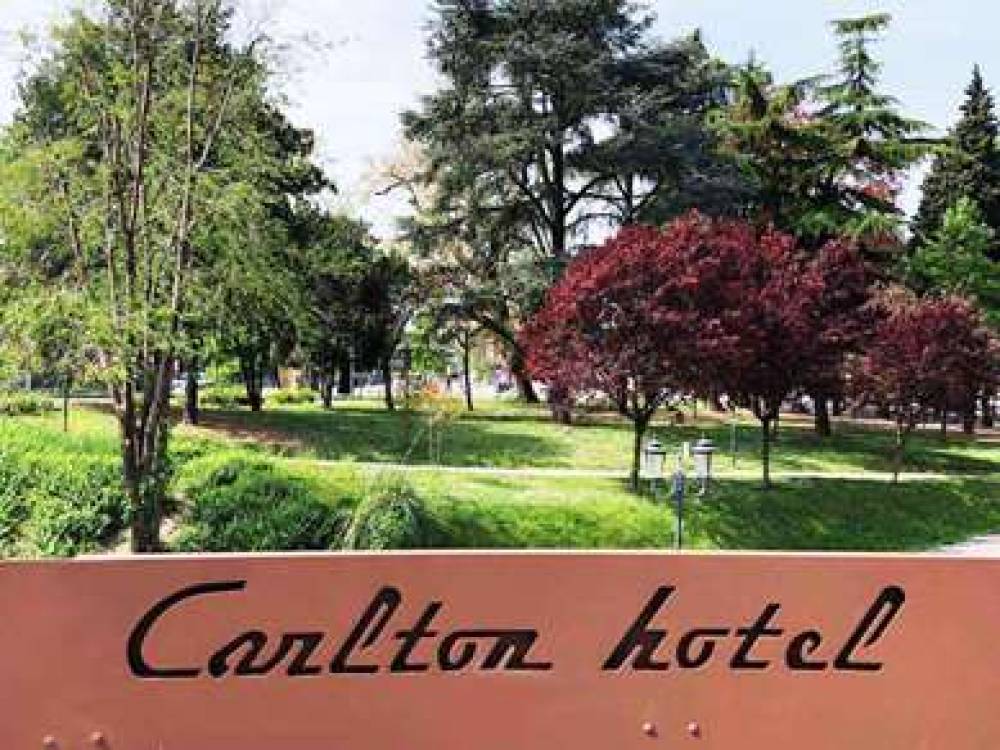 CARLTON HOTEL 1