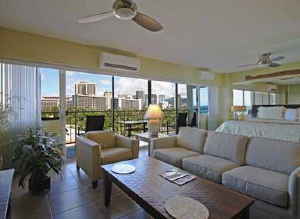 Castle Waikiki Shore Beachfront Condos 10