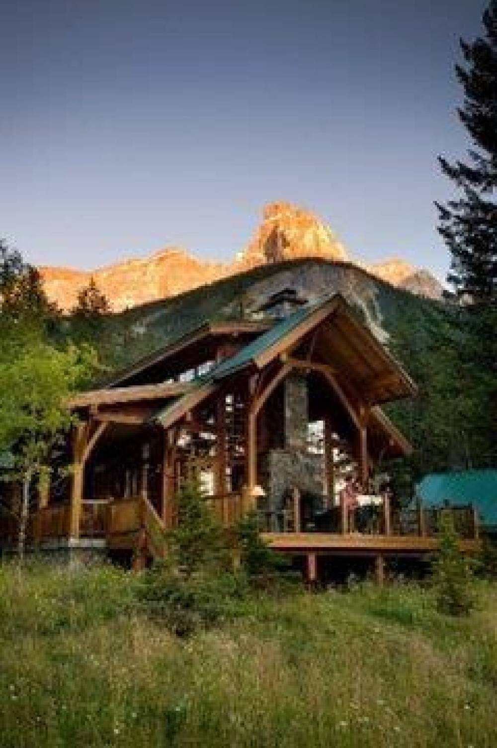 Cathedral Mountain Lodge 5