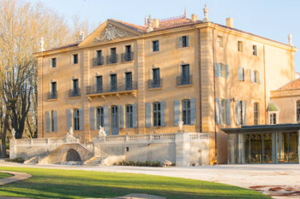 Chateau De Fonscolombe