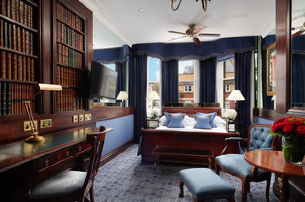 CHESTERFIELD MAYFAIR 6