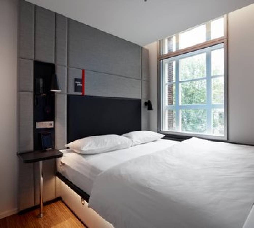 CITIZENM AMSTEL AMSTERDAM 8