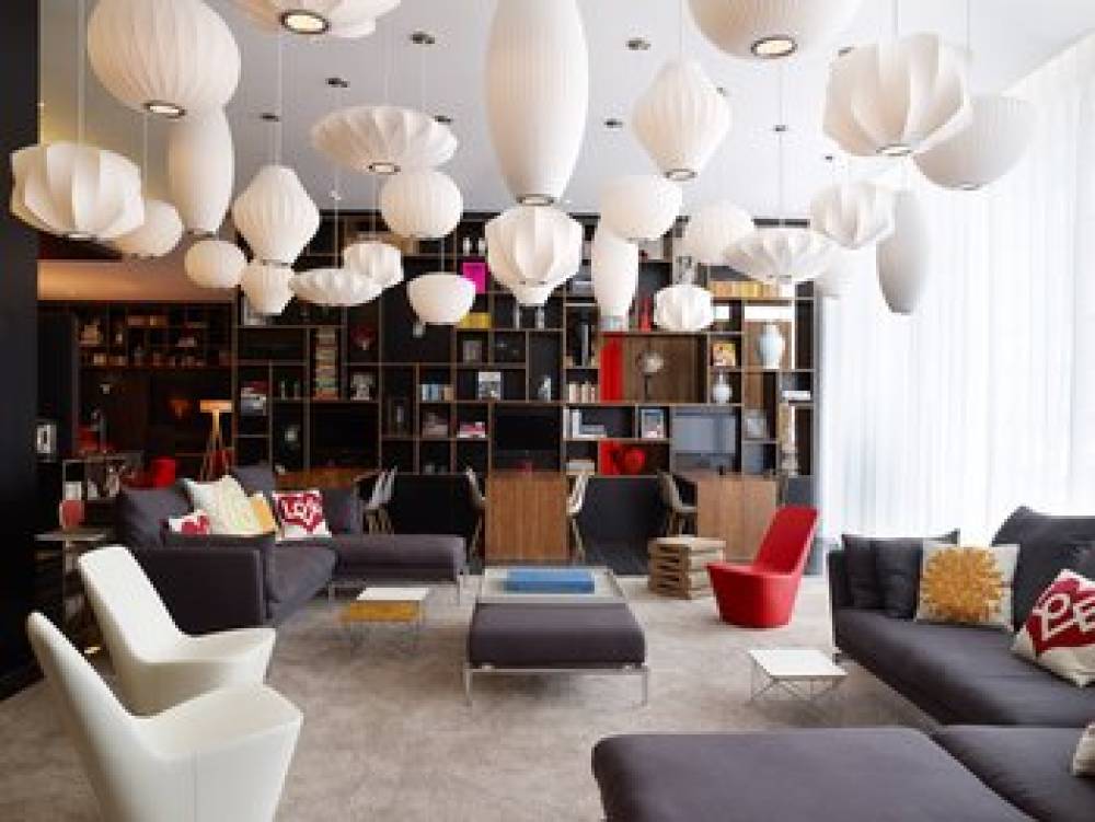 CITIZENM LONDON BANKSIDE 2