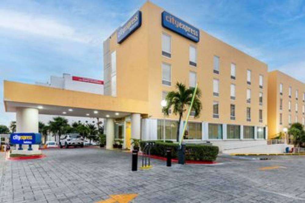 City Express By Marriott Cancun 1