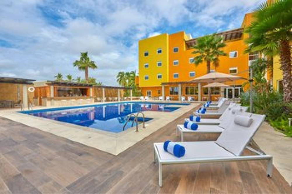 City Express Suites By Marriott Cabo San Lucas 1