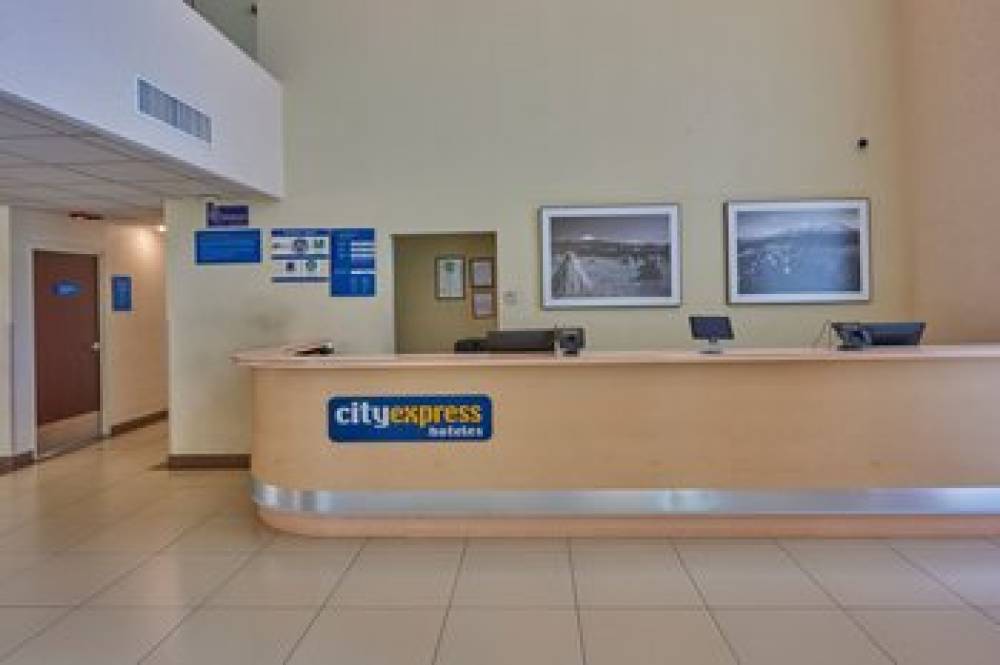 CITY EXPRESS SUITES PUE FINSA 6