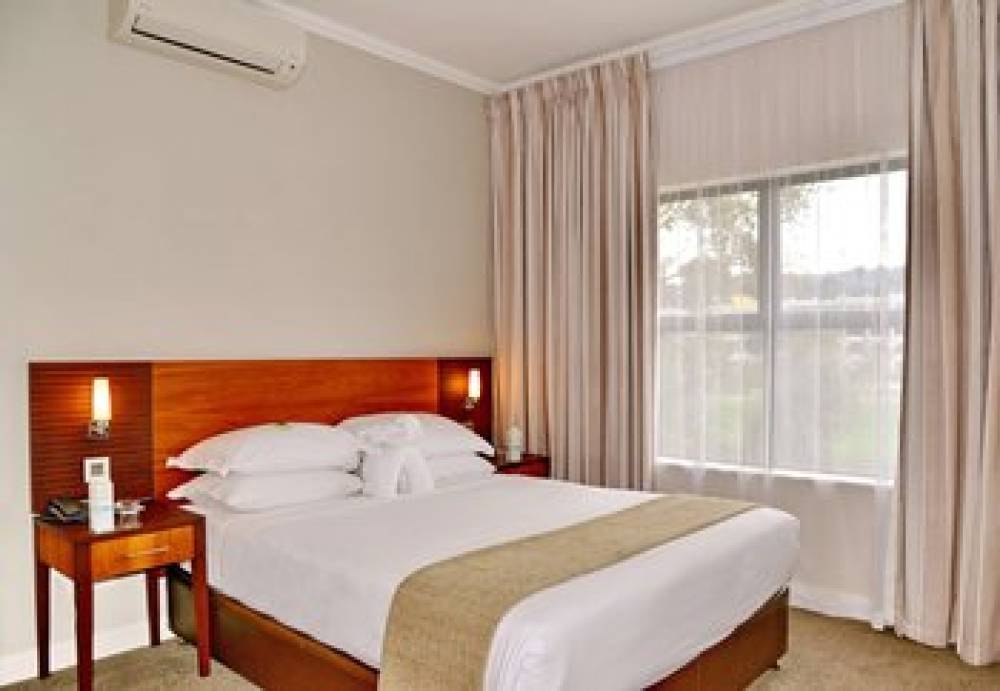 CITY LODGE HOTEL EASTGATE 9