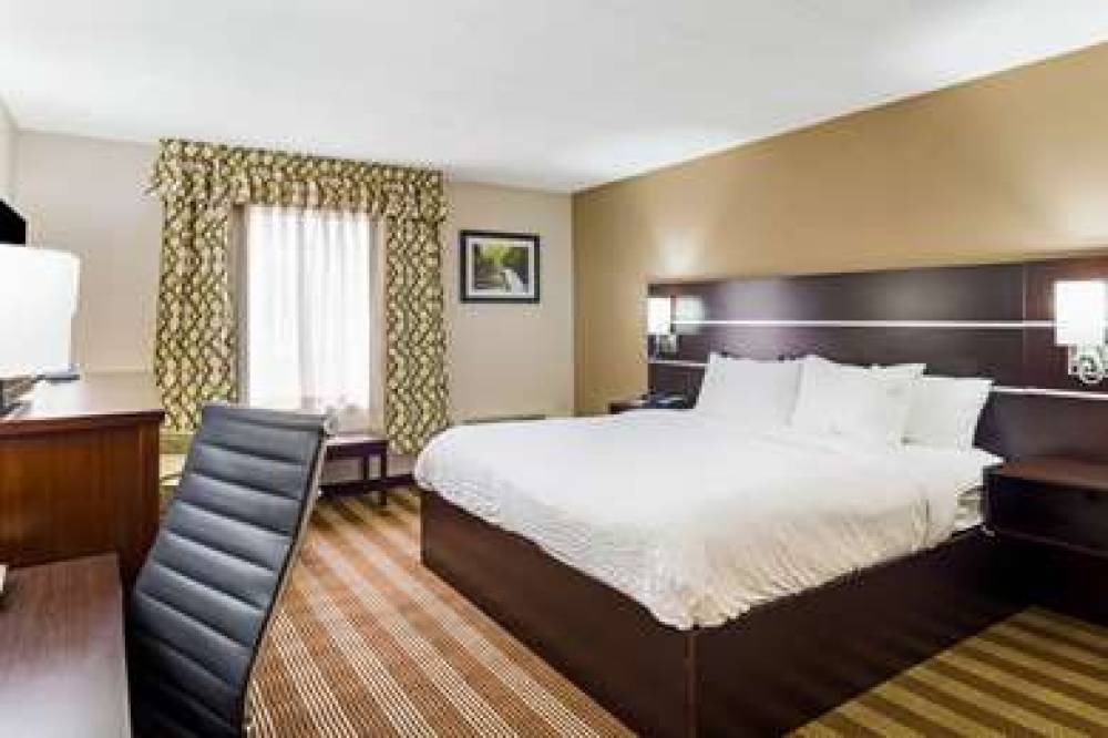 CLARION INN AND SUITES 7