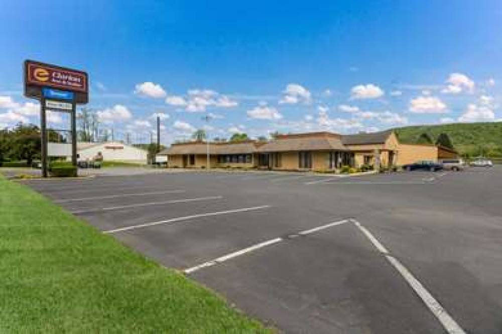 CLARION INN AND SUITES 2