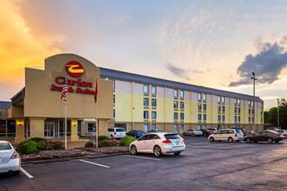 CLARION INN AND SUITES NEAR DOWNTOW 1