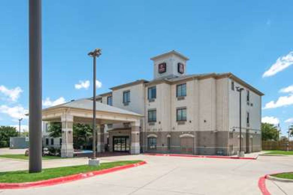 CLARION INN AND SUITES WEATHERFORD 1