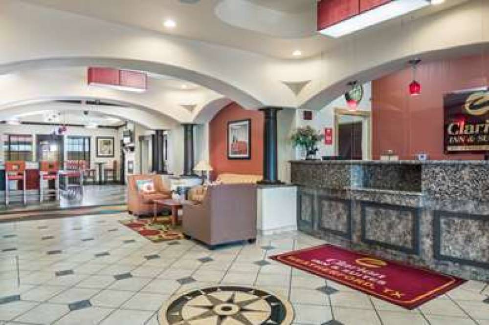 CLARION INN AND SUITES WEATHERFORD 3