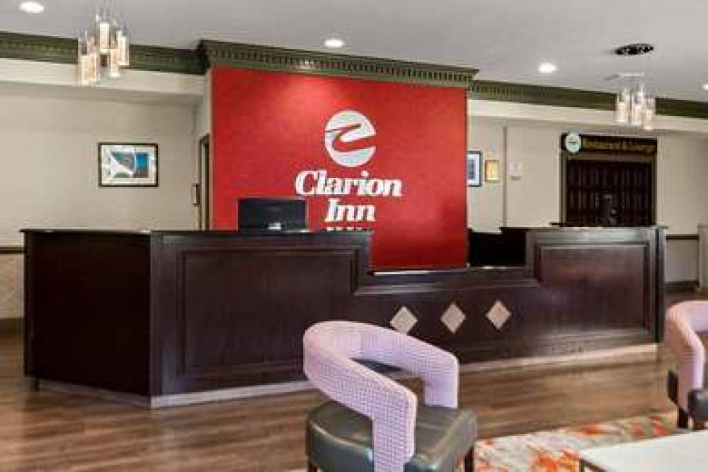 CLARION INN FALLS CHURCH-ARLINGTON 4