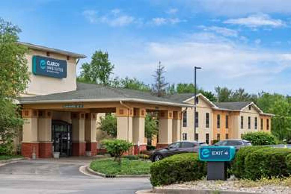 Clarion Inn & Suites Northwest 2