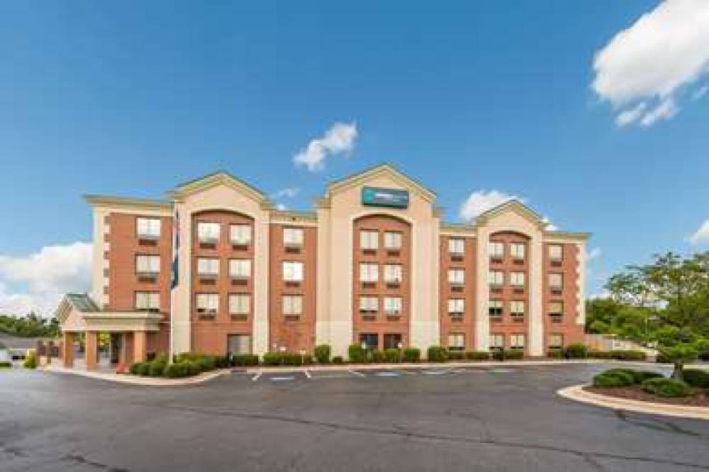 CLARION POINTE GREENSBORO 2