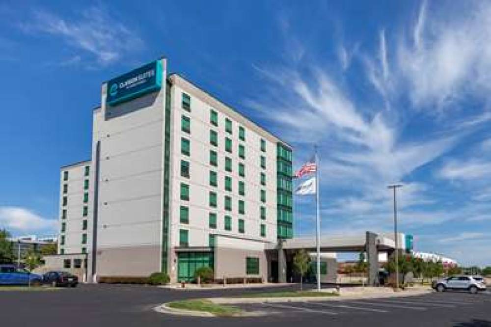 Clarion Suites At The Alliant Energy Center 1