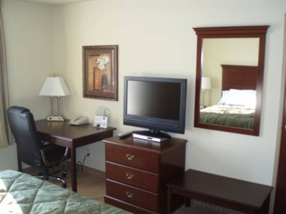 Clintonville, WI - Cobblestone Inn & Suites 2