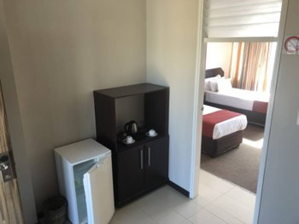 COASTLANDS DURBAN APARTMENTS 4