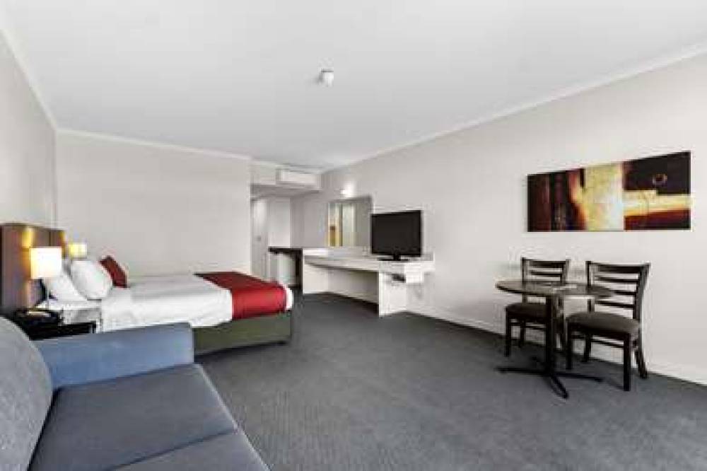 COMFORT HOTEL ADELAIDE MERIDIEN 10