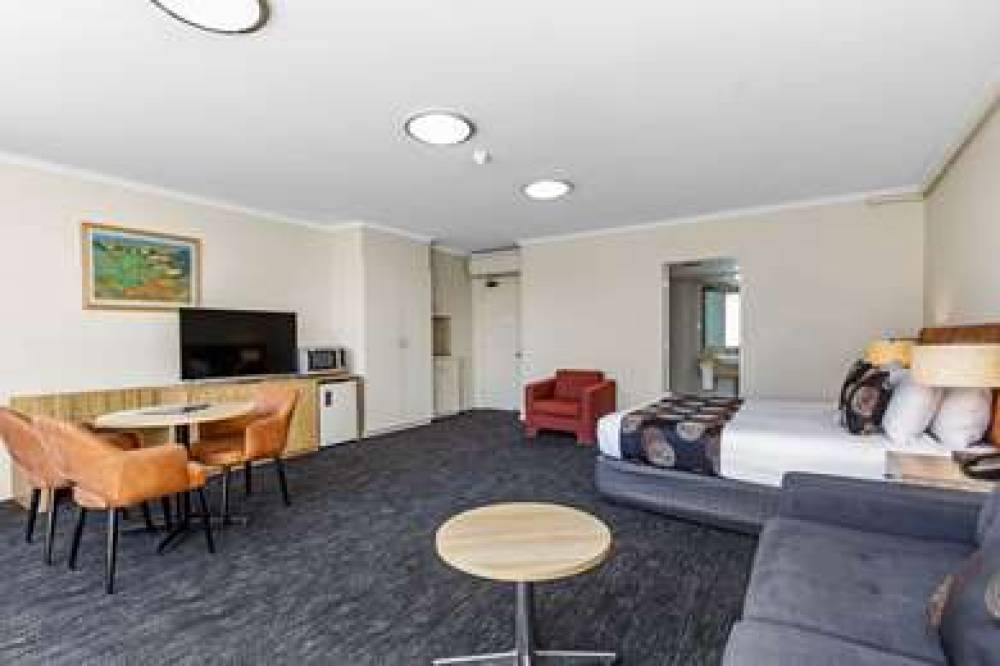 COMFORT HOTEL ADELAIDE MERIDIEN 8