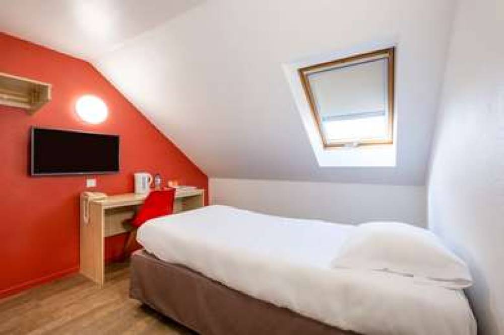 COMFORT HOTEL ETAMPES 10