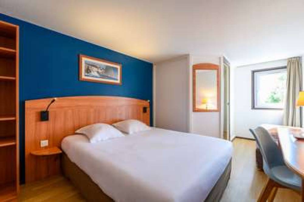 COMFORT HOTEL EVREUX 4