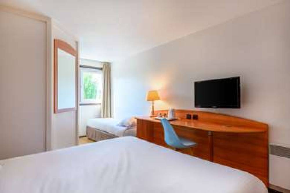 COMFORT HOTEL EVREUX 9