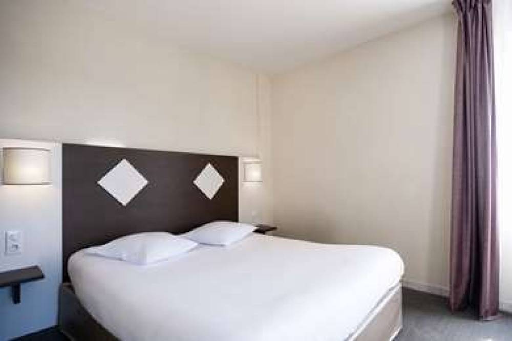 Comfort Hotel Saintes 1