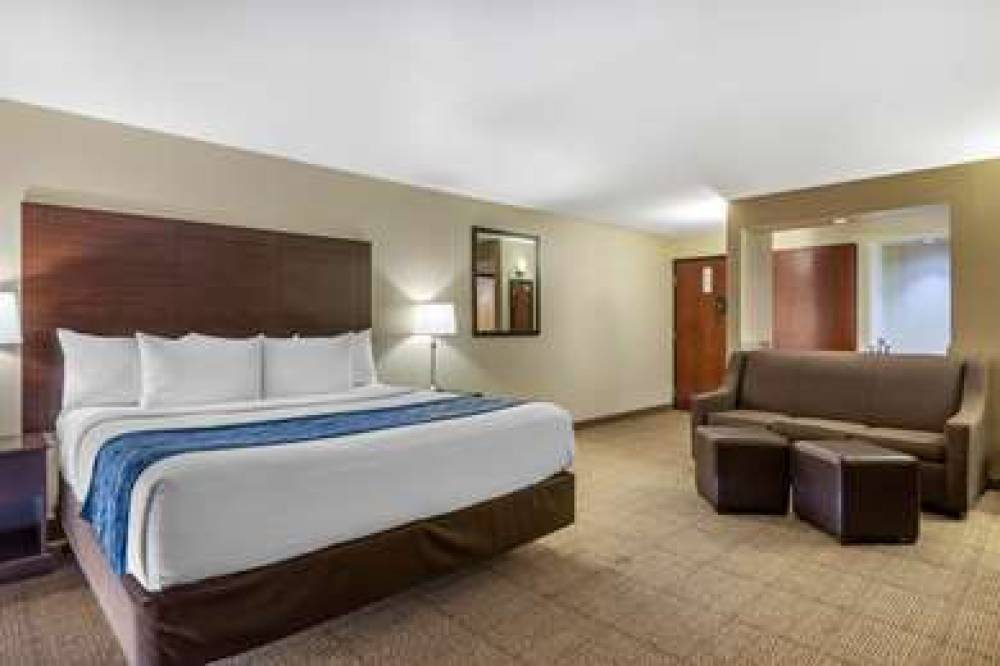 Comfort Inn Airport 6