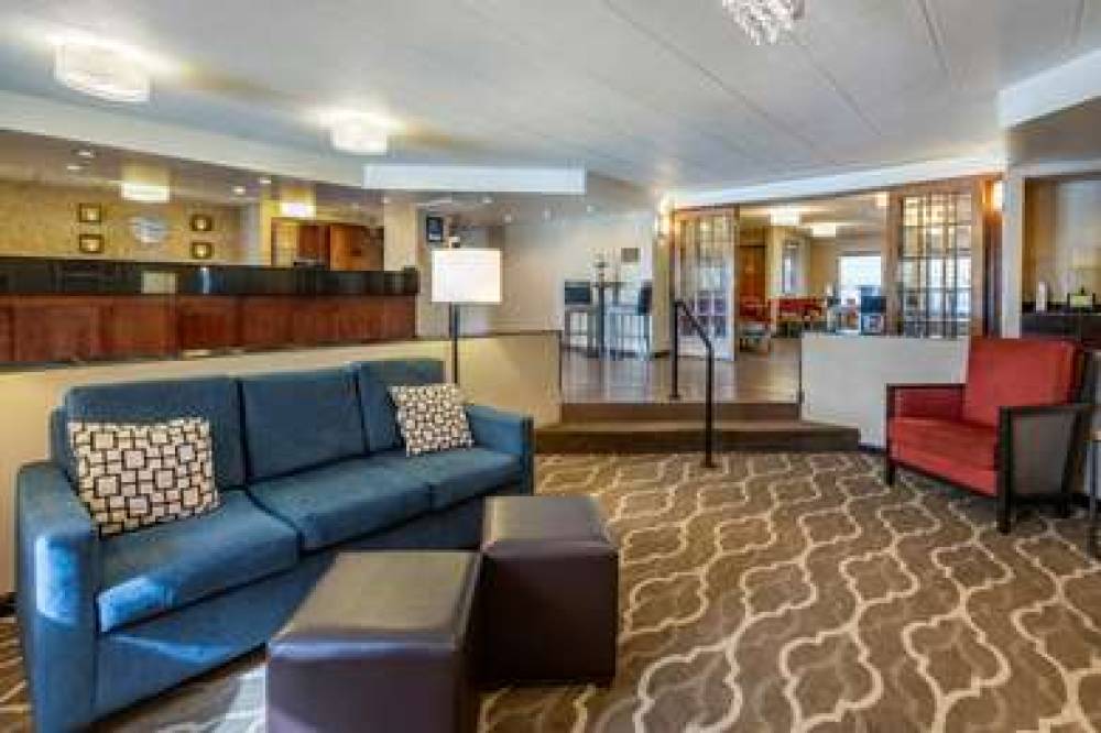 Comfort Inn Airport 4