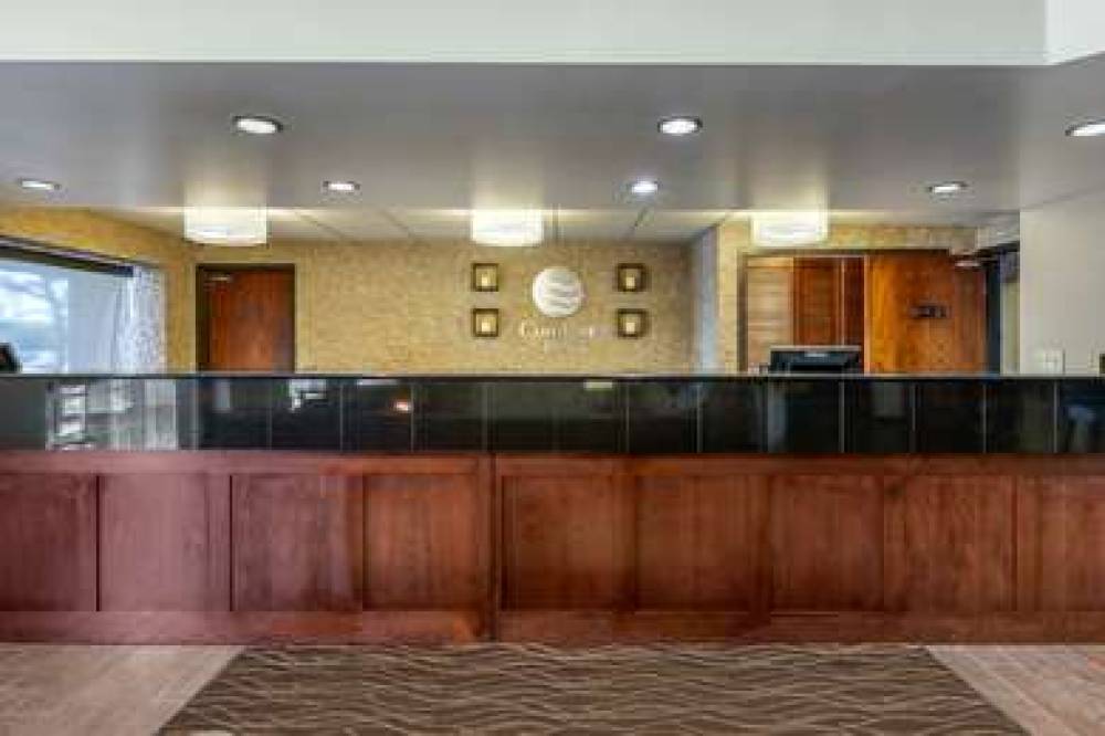 Comfort Inn Airport 3