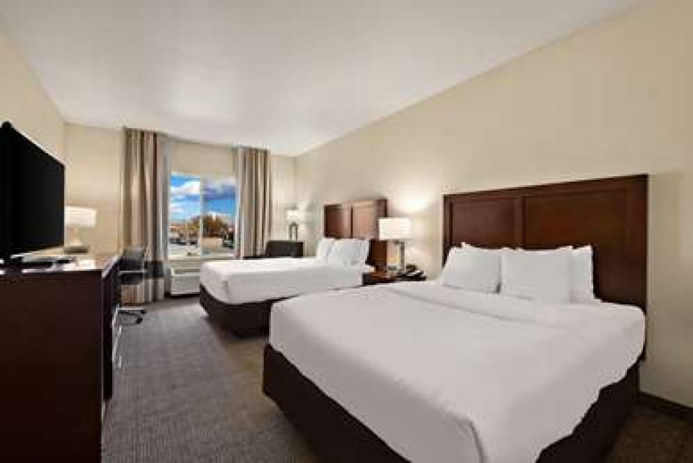 Comfort Inn And Suites Airport Convention Center 7