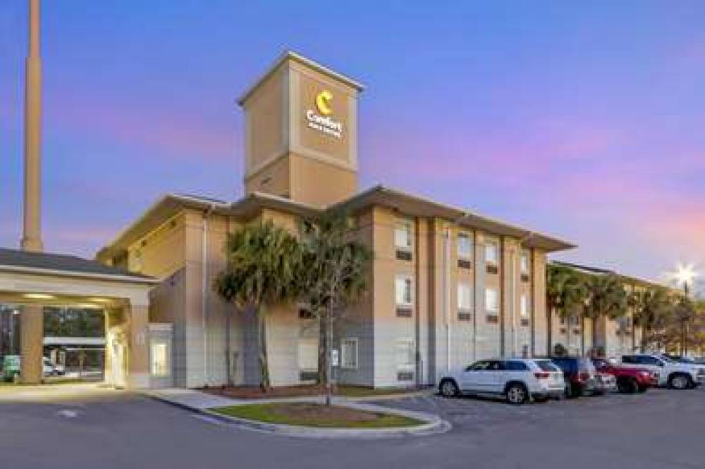 Comfort Inn And Suites Airport Convention Center 3