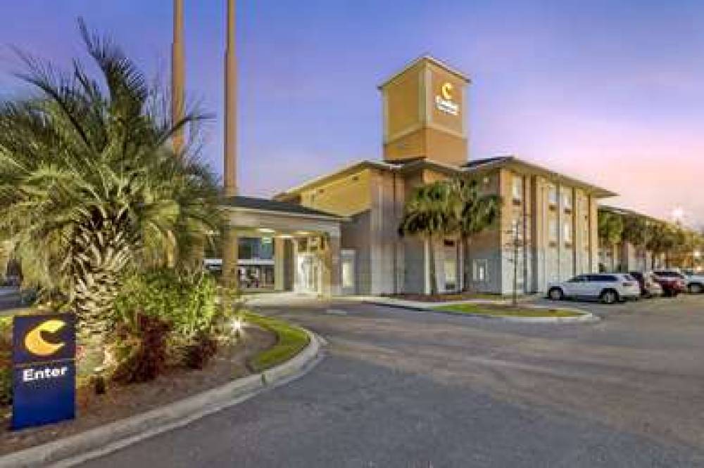 Comfort Inn And Suites Airport Convention Center