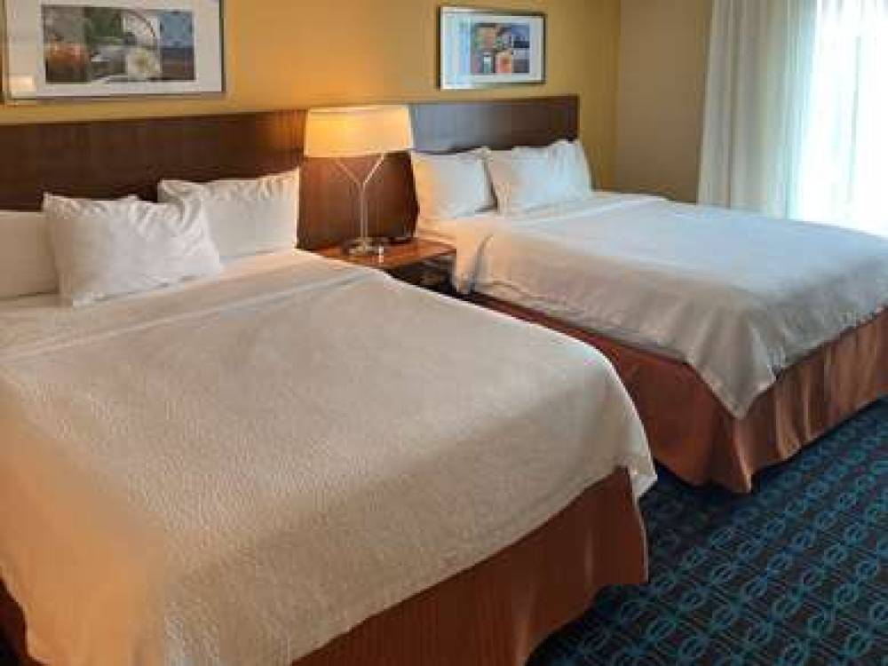 COMFORT INN AND SUITES ANKENY - DES 5