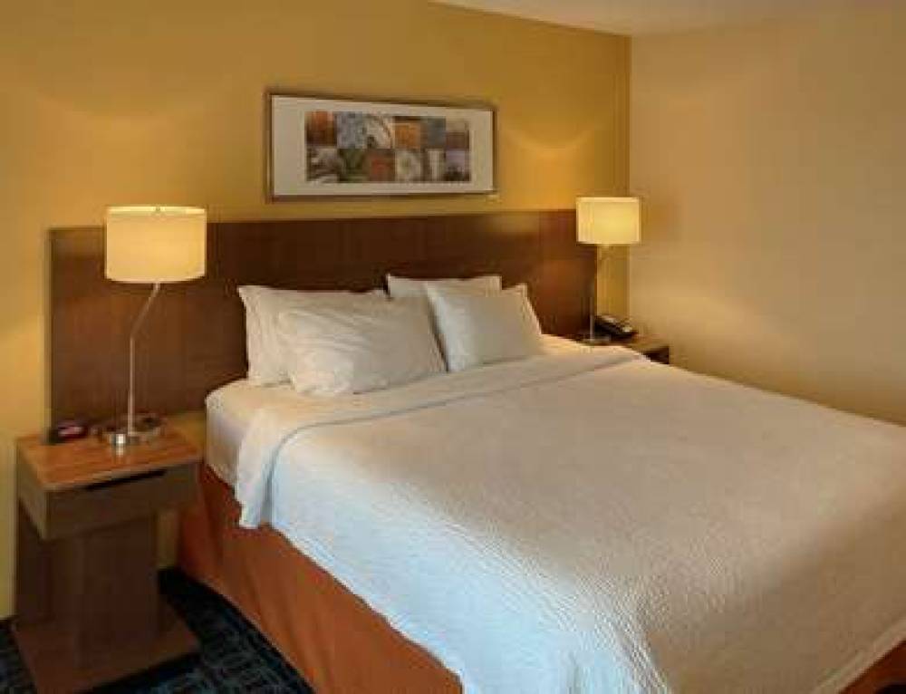 COMFORT INN AND SUITES ANKENY - DES 4