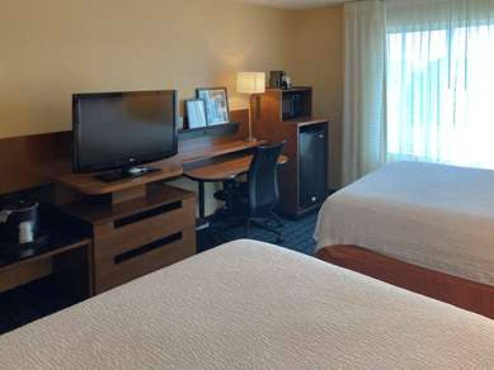 COMFORT INN AND SUITES ANKENY - DES 7