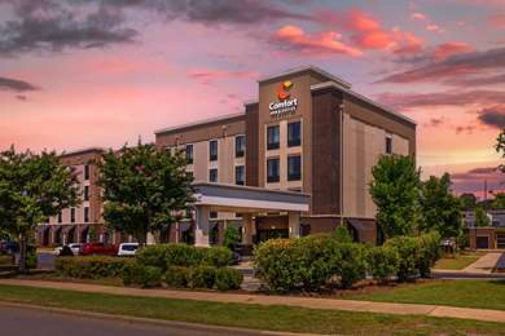 COMFORT INN AND SUITES AT CROSSPLEX 3